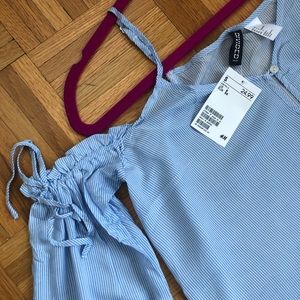 H&M Button down flowy chic top